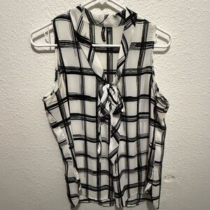 Heart Soul Black and White Plaid Sleeveless Blouse